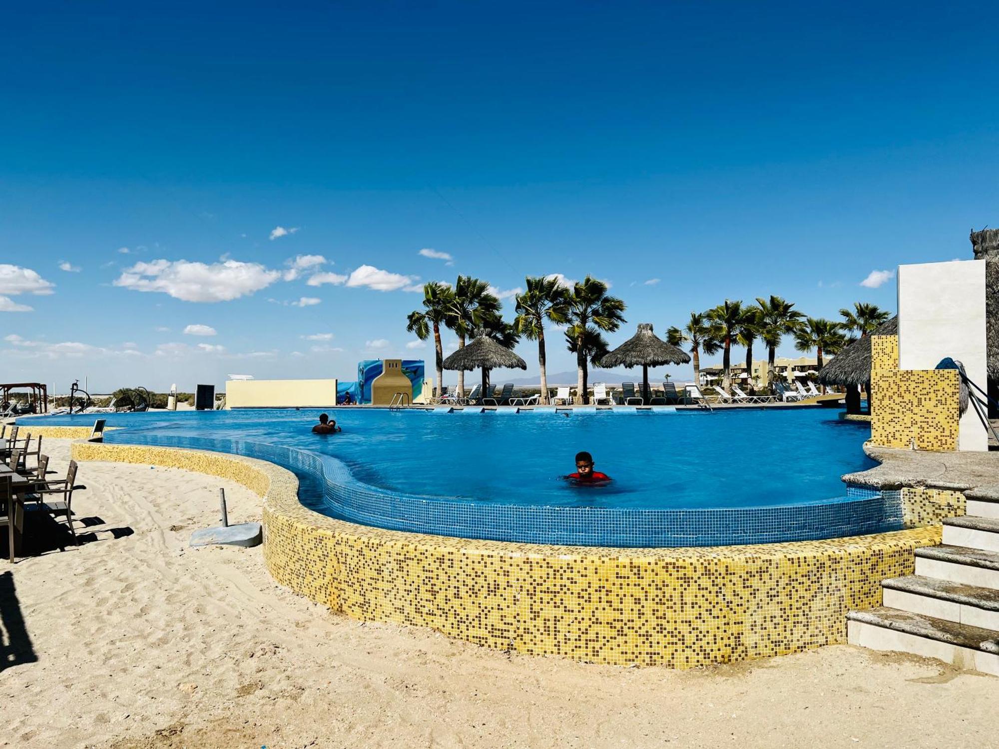 Rocky Point - Ocean Front - King - Suites - Sleeps12 - Gated - Pools Wi-Fi Bahia La Choya Exterior photo